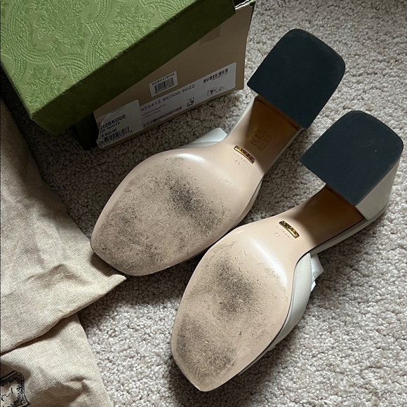 Gucci Women's Cream Mules with Gold Accents - Picture 2 of 3